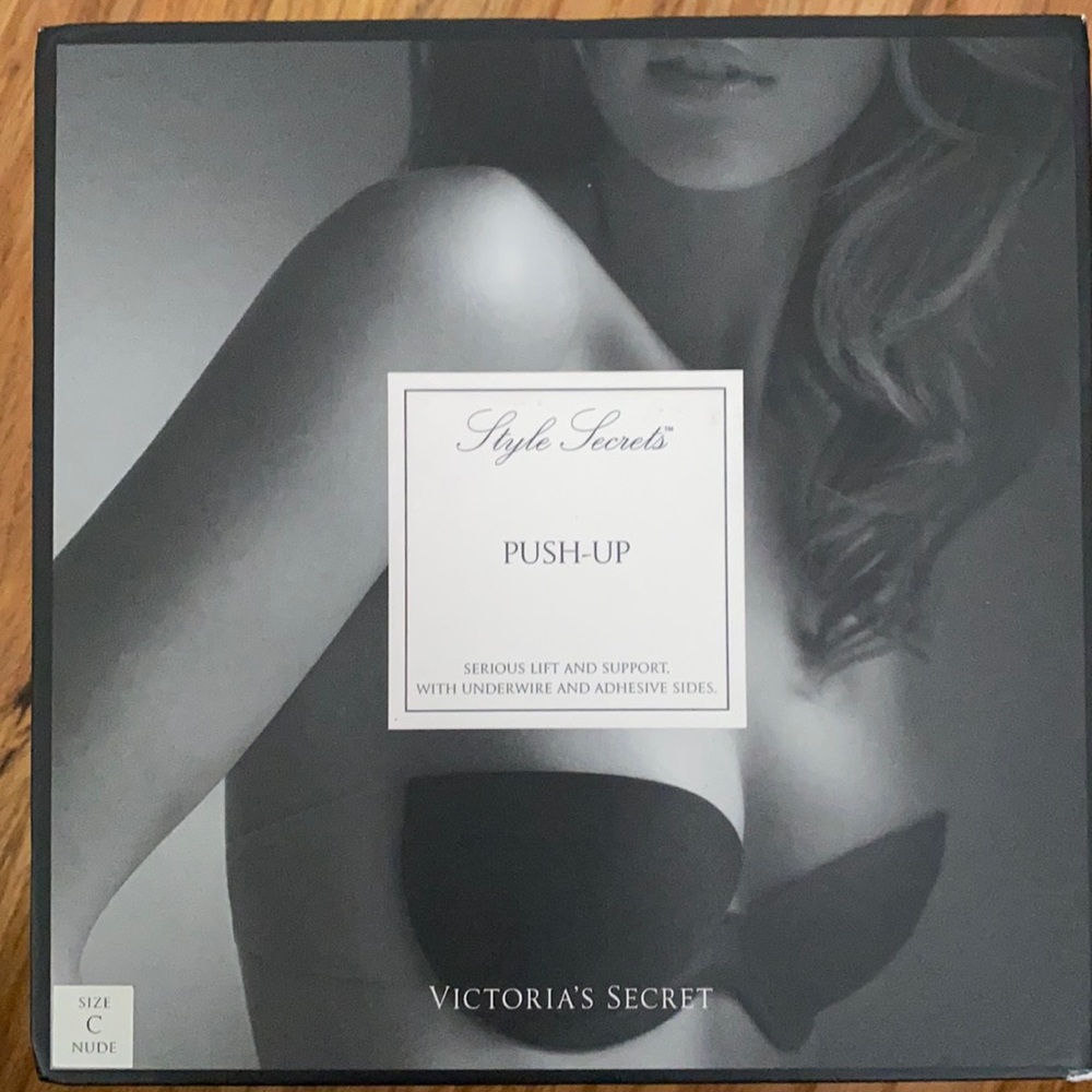 Victoria’s Secret Strapless Nude Push Up Bra